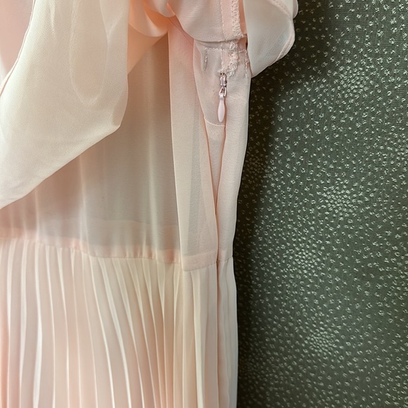 🔥🔥🔥Topshop Pleated Dress Size 4 - Picture 5 of 10